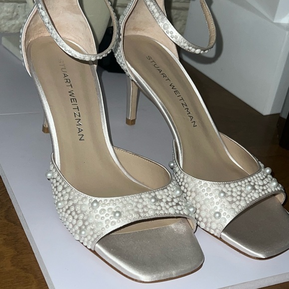 Stuart Weitzman bridal shoes - Picture 3 of 5